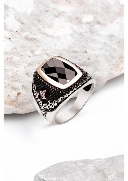 Gümüş Fasetli Siyah Zirkon Taşlı Yanları Osmanlı Tuğralı Erkek Yüzük