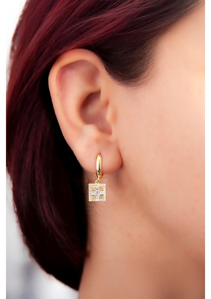 Altın Kaplama 925 Ayar Gümüş Baget Taşlı Küpe fiyatları