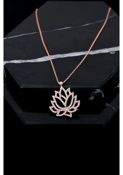 Zirkon Taşlı Rose Renk Lotus Gümüş Bayan Kolye