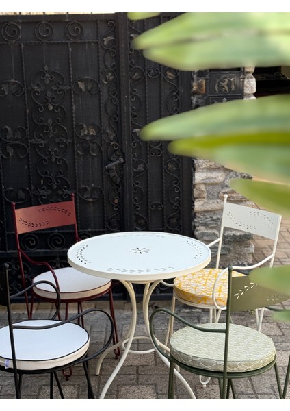 Magnolia Bahçe Masa & Sandalye Takımı