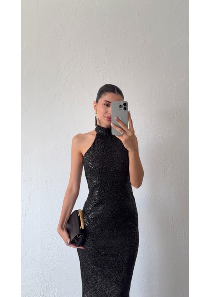 Halter Yaka Siyah Davet Elbisesi modelleri