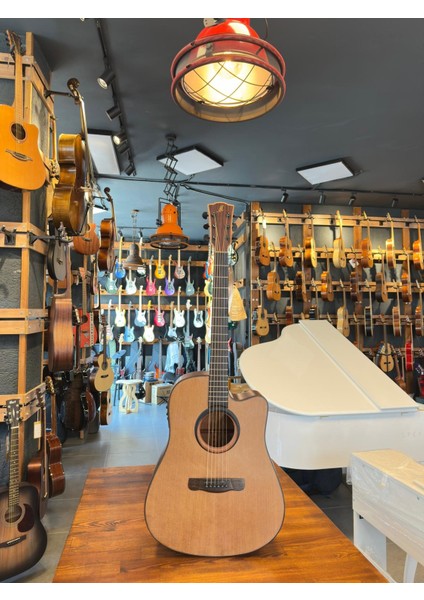 D-18CE Elektro Akustik Gitar fırsatları