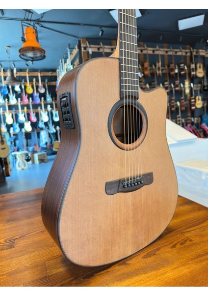 D-18CE Elektro Akustik Gitar indirimleri