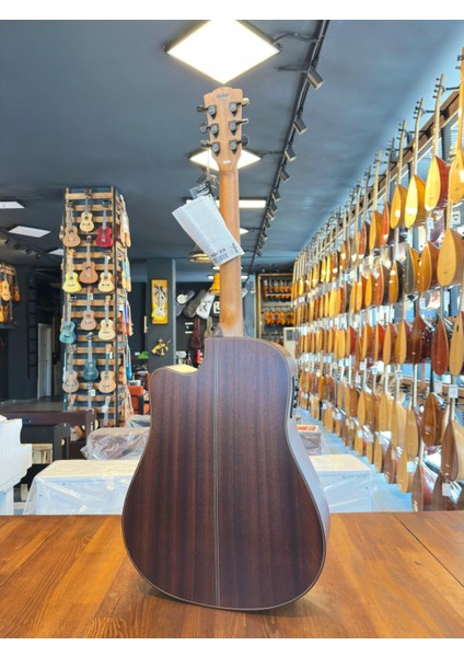 D-18CE Elektro Akustik Gitar