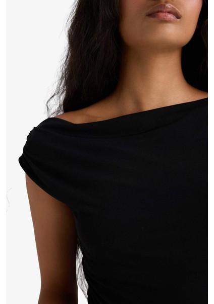 Slim Fit Dar Kesim Degaje Yaka Bluz F7298AX25AU indirimleri