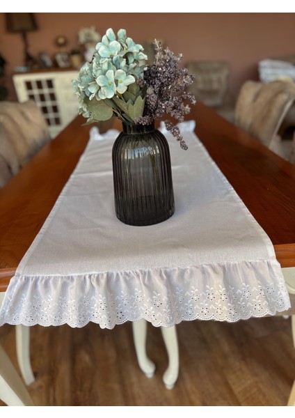 Beyaz Fırfırlı Fisto Runner