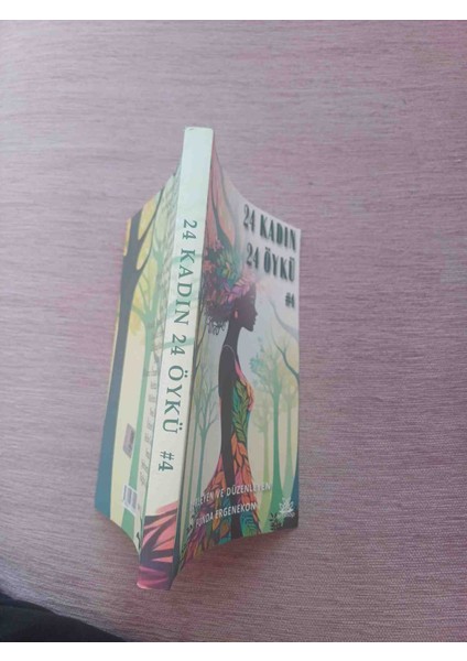 24 Kadın 24 Oyku Funda Ergenekon 2024 Basim 208 Sayfa Cok Temiz Kondisyonda fiyatları