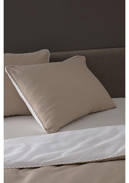 Yeni Sezon Verne King Size %100 Pamuk Biyeli Baskılı Saten Nevresim Takımı - Bej/beyaz - Bej/beyaz fırsatları