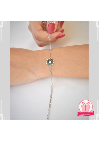 Kadin 925 Ayar Gümüş Renkli Kar Tanesi Zümrüt Taşlı Bileklik