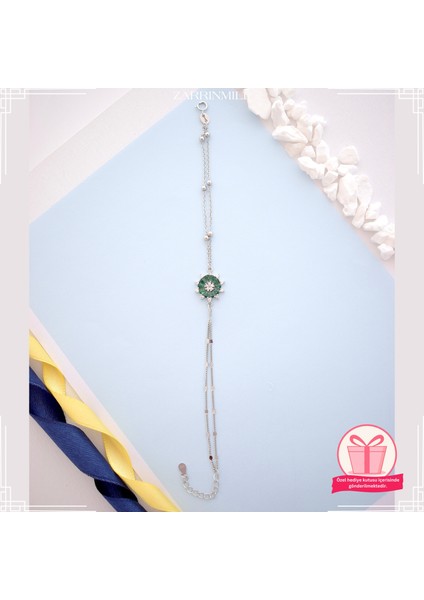 Kadin 925 Ayar Gümüş Renkli Kar Tanesi Zümrüt Taşlı Bileklik modelleri