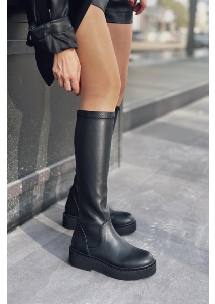 Rontes Mat Deri Streç Kadın Çizme Siyah fırsatları
