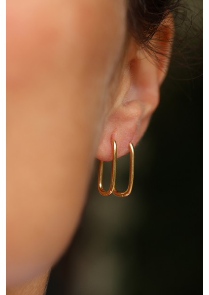 14 Ayar Altın Yuvarlak Kenarlı Uzun Ataç Küpe