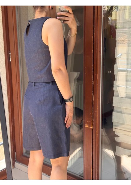 Marka Denim Kolsuz Bluz ve Şehir Boy Şort Ikili Takim fırsatları