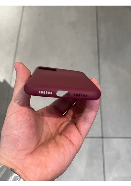 İPHONE 11 Uyumlu Darbe Emici İçi Kadife Lansman Silikon Kılıf indirimleri