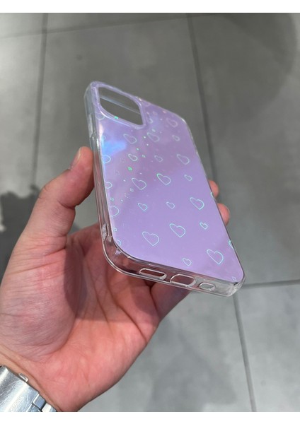 Apple iPhone 12 ve 12 Pro Uyumlu Kalp Desenli Hologramlı Silikon Kılıf fiyatları