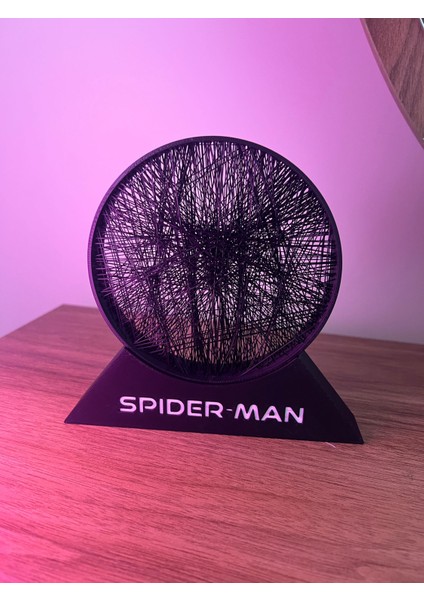 3D Baskı Spiderman String Art – Standlı Siyah Detaylı Dekor modelleri