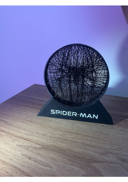 3D Baskı Spiderman String Art – Standlı Siyah Detaylı Dekor indirimleri