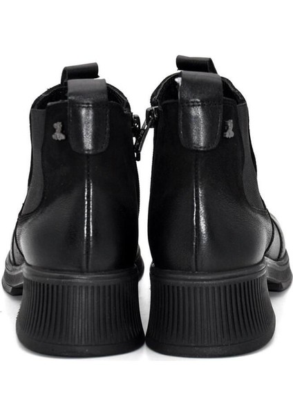 2452703K Kadın Hakiki Deri Parça Desen Kalın Taban Kısa Bot fırsatları