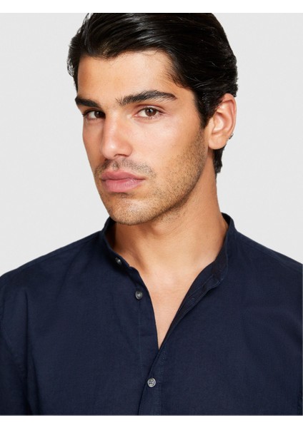 Sisley Keten Pamuk Karışımlı Hakim Yaka Regular Fit Gömlek Erkek Lacivert Gömlek - 324P59A2SQ03J