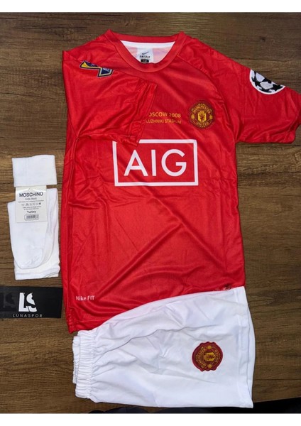 Cristiano Ronaldo Manchester Unıted 2008 Moscow Finali Kırmızı Beyaz Çocuk Forması 4 Parça Forma+Şort+Çorap+Biliklik