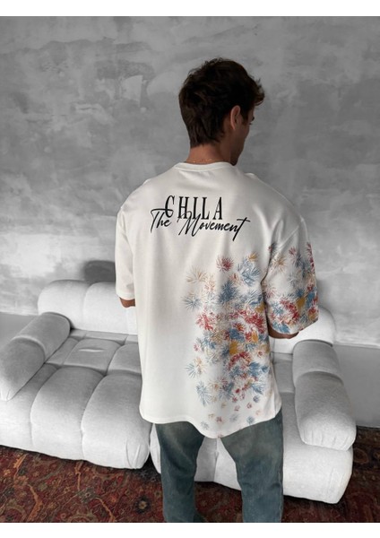 The Movement Oversize Erkek Beyaz T-Shirt fırsatları