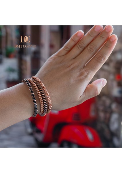 Dmt Copper Home El Yapımı Şık Tasarım Kalın Dövülmüş Saf Bakır Bilezik Bakır Takı Bilekliği Işıklı Kutulu 4 Lü Set fırsatları