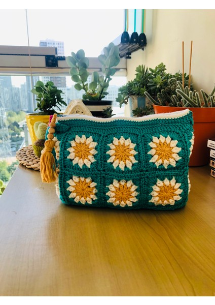 Motifli El Örgüsü Yeşil Clucht Çanta Kadın makyaj çantası, Yazlık Çanta, Papatya Çanta, püskül detaylı günlük çanta, Kişiye özel tasarım çanta, handmade çanta, tığ işi