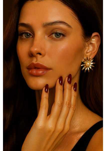 Pirinç Gold Renk Inci Taşlı Çiçek Küpe