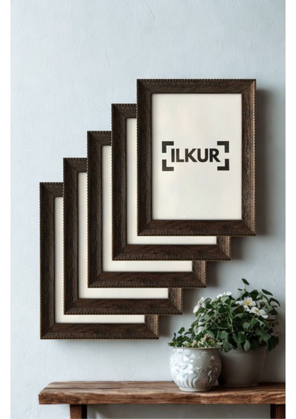 A4 Boyutunda (21X30 Cm) Düz Camlı Ahşap Desenli Çerçeve Beşli