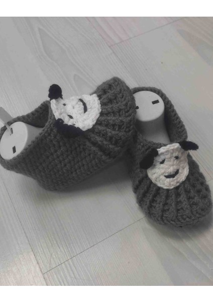 El Örgüsü Ayıcık Modelli Bebek Patiği