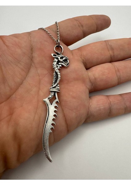 Ejderha Başlı Kılıç Desen Kolye – Metal Zincirli Zamak Kaplama Unisex Gotik Takı