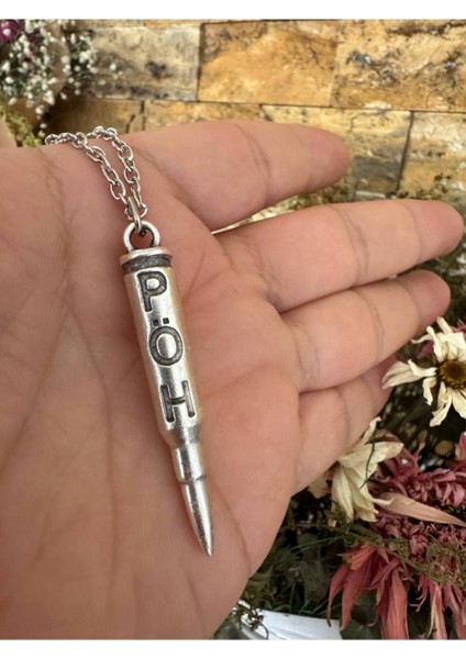 Pöh Yazılı Mermi Desen Kolye – Gümüş Renk Unisex Metal Takı