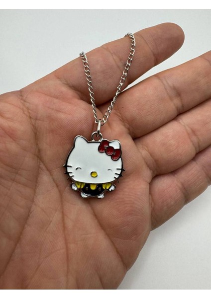 Hello Kitty Mini Desen Kolye – Metal Zincirli Sevimli ve Kompakt Karakter Takısı