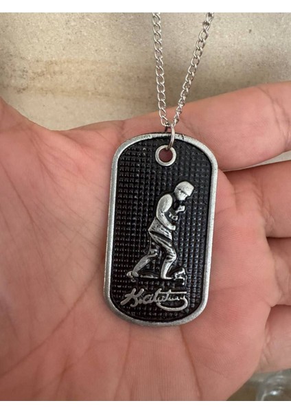 Kemal Atatürk Desen Erkek Künye Kolye – Gümüş Renk Unisex Metal Takı