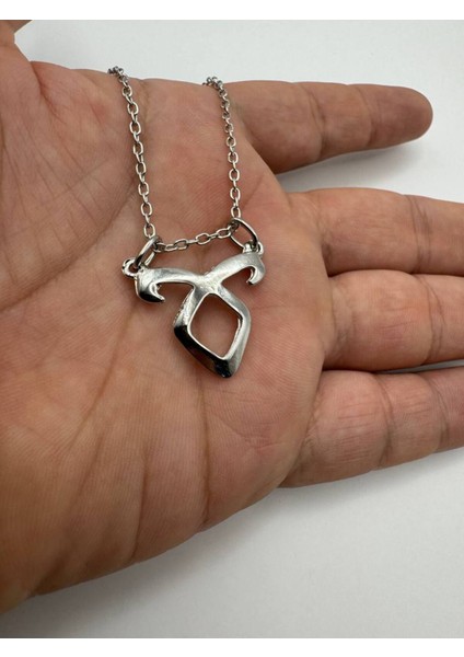 Ölümcül Çalgılar Şehir Kemikleri Desen Unisex Kolye – Metal Zincirli Metal Takı