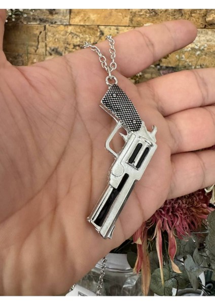 Altıpatlar Revolver Tabanca Desen Kolye – Gümüş Renk Unisex Metal Takı