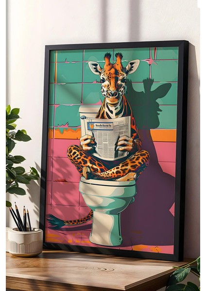 Tuvalette Gazete Okuyan Zürafa Çerçeveli Tablo - Pop Art Poster Tablo