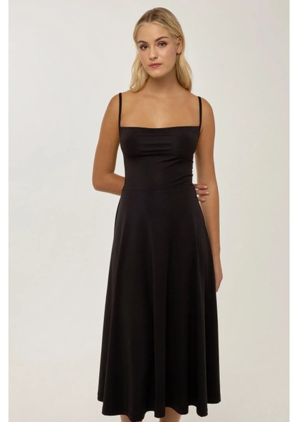 Kadın Düz Kesim Askılı Maxi Elbise Siyah modelleri
