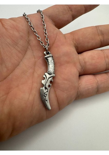 Antik Hançer Desen Kolye – Metal Zincirli Zamak Kaplama Unisex Gotik Takı