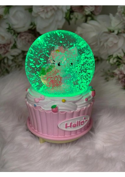 Hello Kitty Çilekli Işıklı Müzikli Orta Boy Kar Küresi