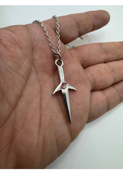 Naruto Kunai Desen Itachi & Sasuke Temalı Unisex Kolye – Metal Zincirli Anime Takı