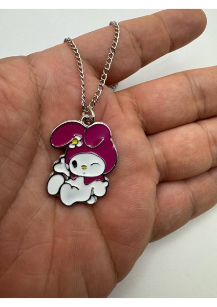Göz Kırpan My Melody Desen Pembe Kolye – Metal Zincirli Kawaii Anime Takı