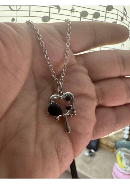 Siyah Gotik Kalp Lava Desen Unisex Kolye – Metal Zincirli, Asi ve Tutkulu Tasarım