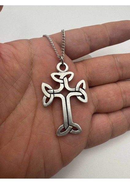 Kelt Haç Desen Kolye – Metal Zincirli, Antik & Unisex Takı