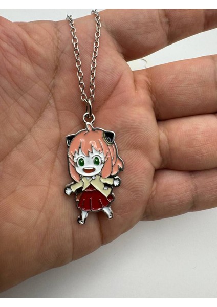 Anime Spy x Family Anya Forger Desen Unisex Kolye – Metal Zincirli Sevimli Karakter Takı