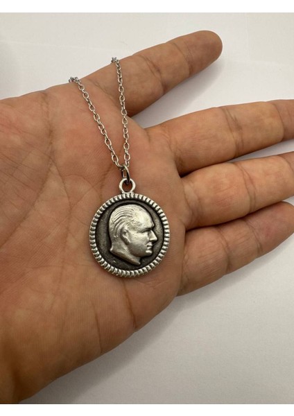 Atatürk Madalyon Desen Gümüş Renk Unisex Kolye –metal Zincirli Takı