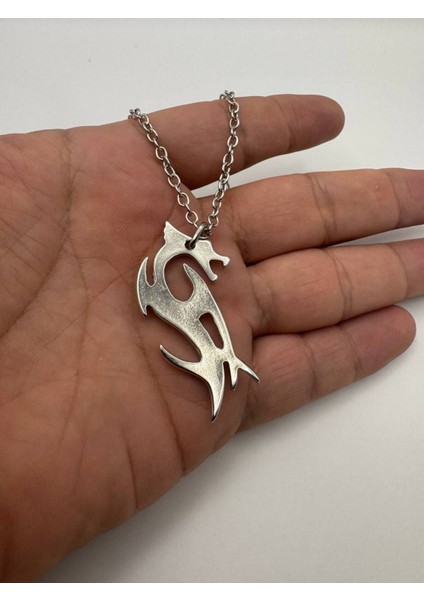 Taja Sembol Kolye – Metal Zincirli Zamak Kaplama Unisex Aksesuar
