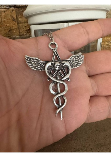 Yılan & Kuru Kafa & Pagan Yıldızı Unisex Kolye – Metal Zincirli, Gotik Güç ve Koruma Temalı Tasarım