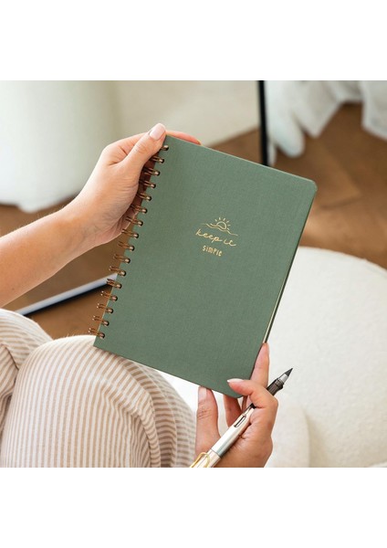 A5 Spiralli Sert Kapak Keten Noktalı Tarihsiz Not Defteri Yeşil
