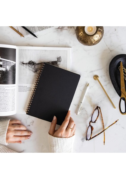 Siyah Kraft Karton Kapak 70 Yaprak 110 Gram Noktalı Not Defteri